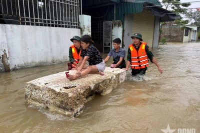 Thủ tướng yêu cầu khẩn trương khắc phục hậu quả bão số 10 và mưa lũ